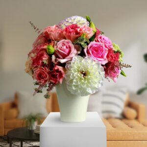Pink & Plush Roses